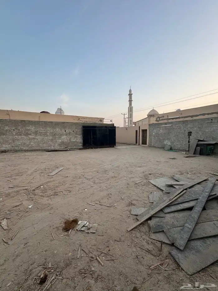 ارض للايجار الالفيه الشهبي 6