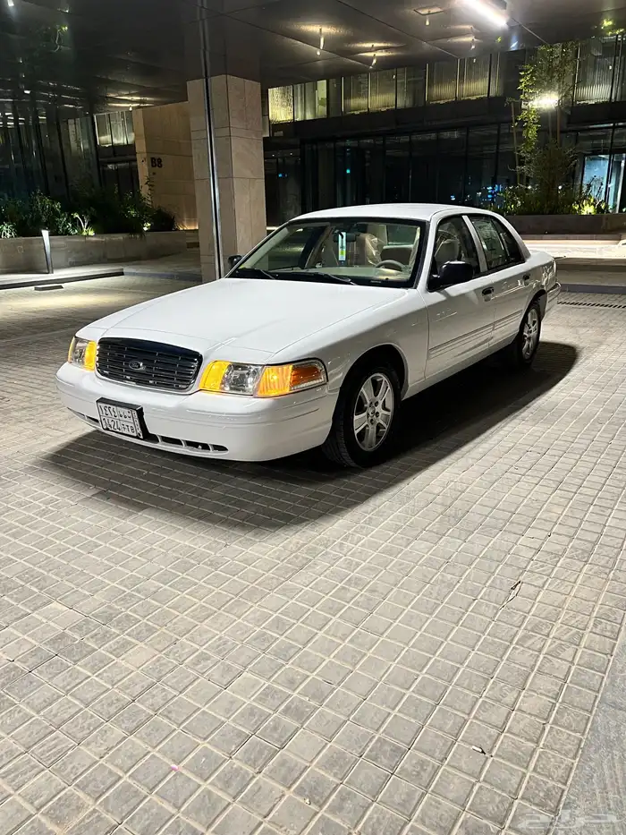 فورد فكتوريا مخزن 22