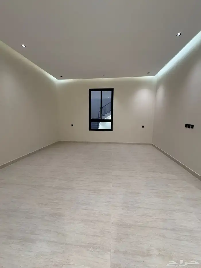 للبيع روف علوى مع ملحق 8 غرف من 680 الف موقع متميزبرحه مسجد 10