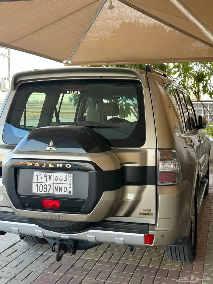 باجيرو 2020 ذهبي 6