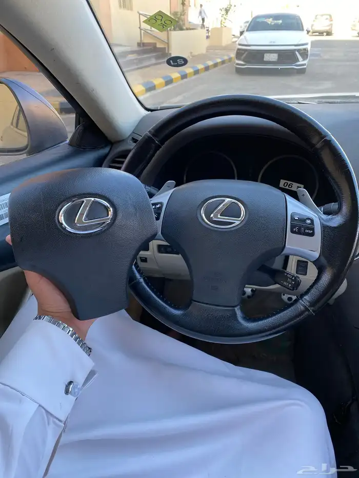 غطاء أيرباق لكزس ارنوبه 2012 2