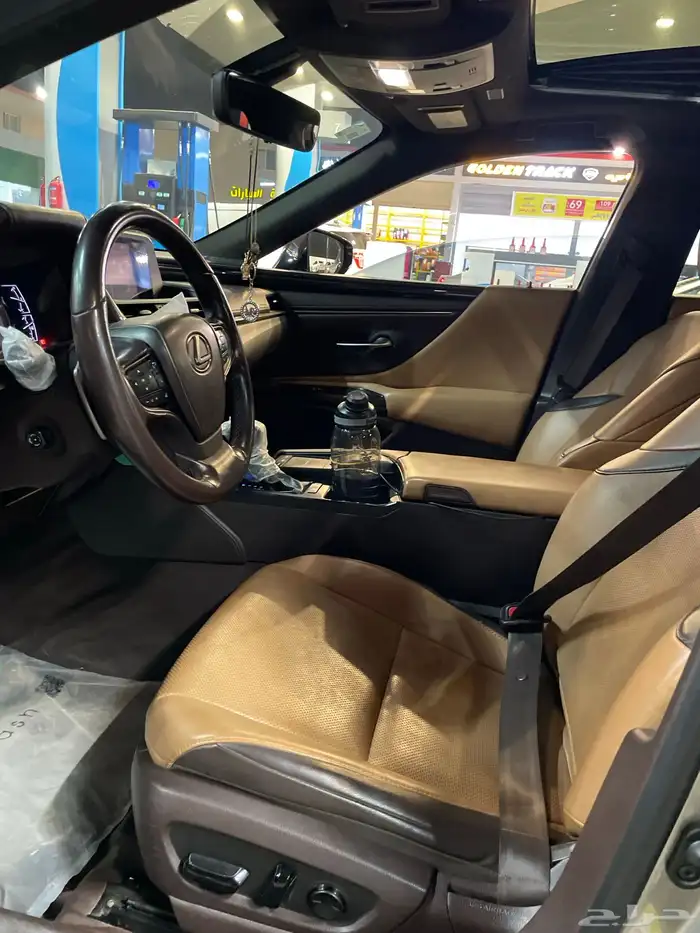 لكزس ESهايبرد 2019 5