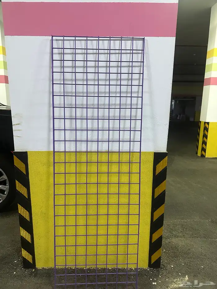 شبك جداري للتعليق 3