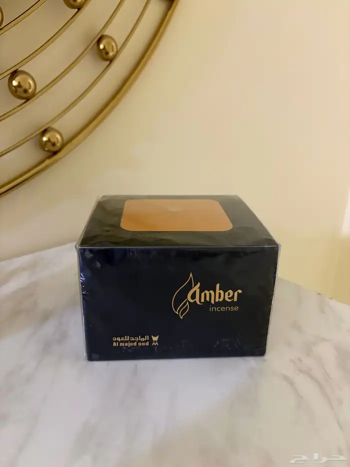 علبه بخور من الماجد للعود جديده لم تفتح للبيع احتاج فلوسه 0