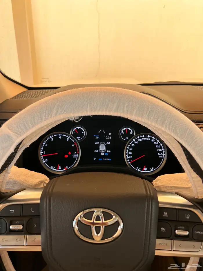 تويوتا لاندكروزر 2023 GXR L5 أعلى فئه 14