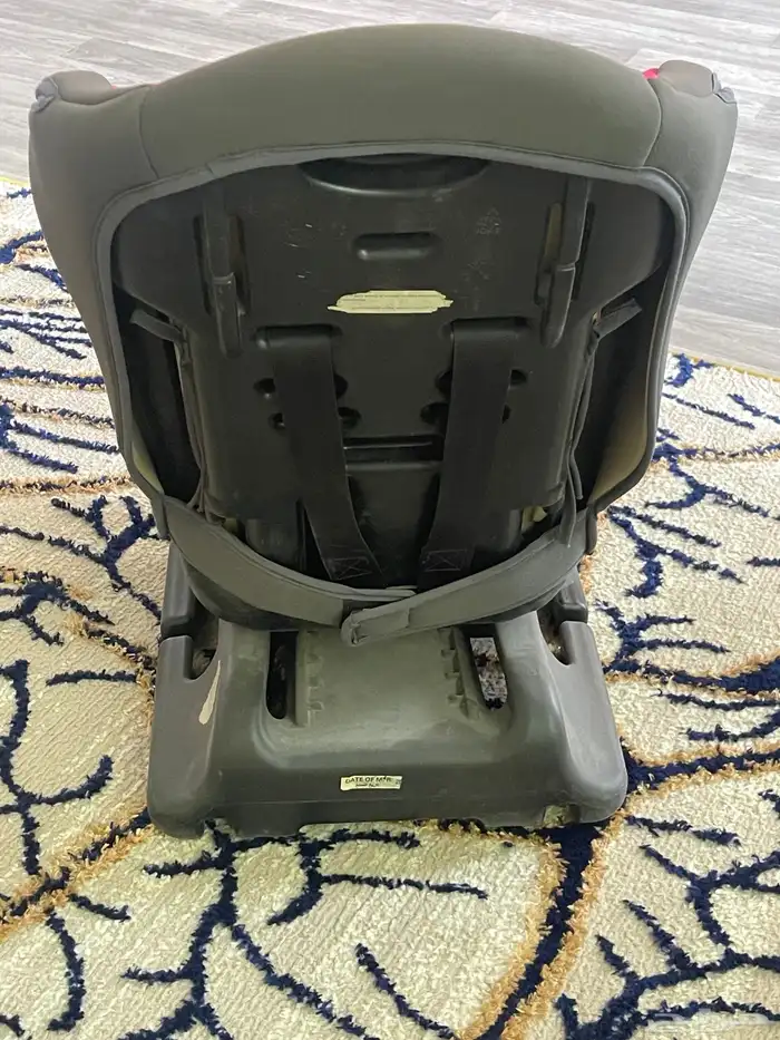 كرسي سيارة للاطفال 2