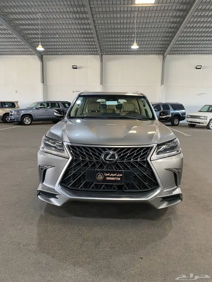لكزس LX570 2017 ممشى قليل 0