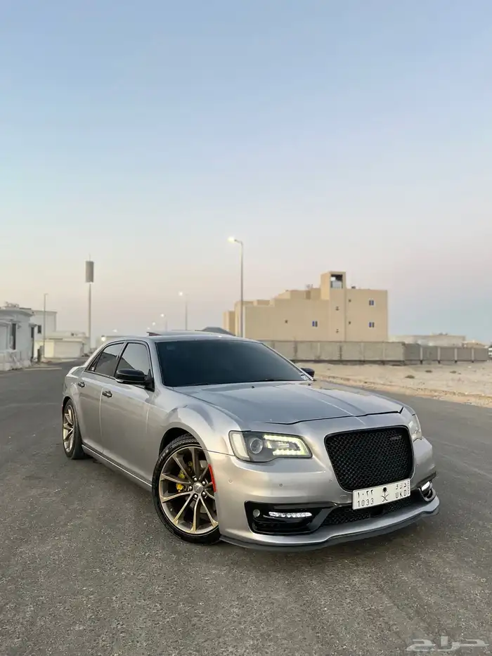 كرايسلر 5.7 اكزاكتف 5