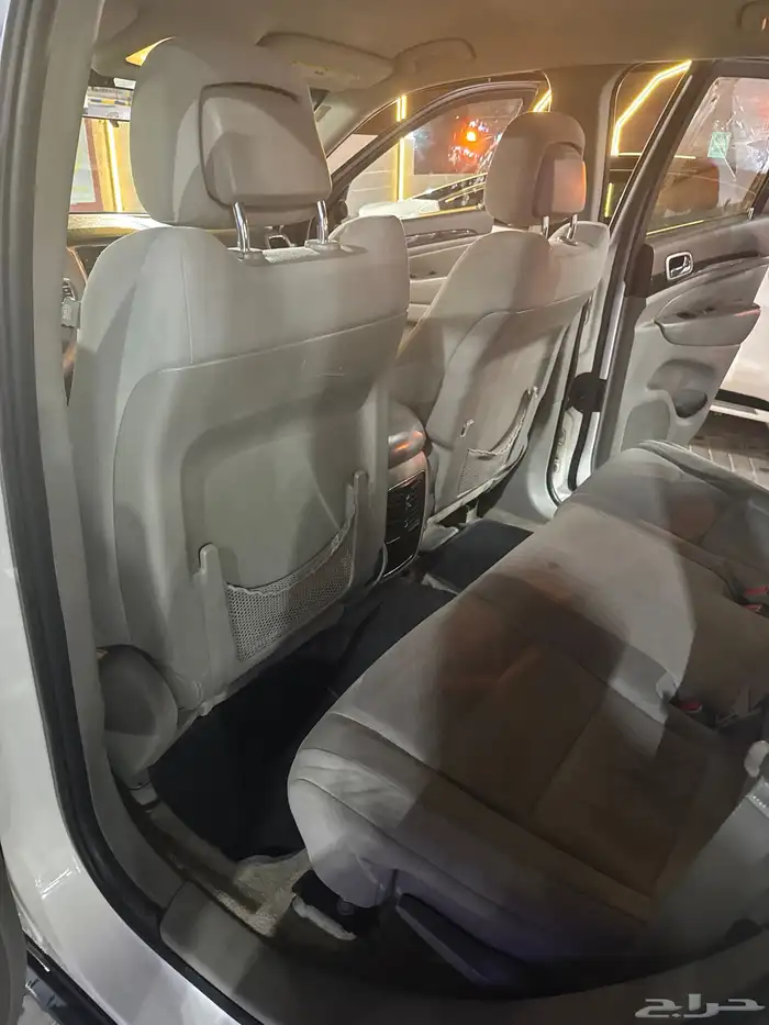 البيع سمع للصامل جراند شيروكي 2012 نظيف 15