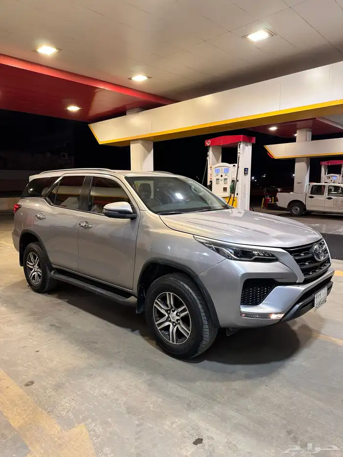 فورتشنر 2023 ديزل gx2 2