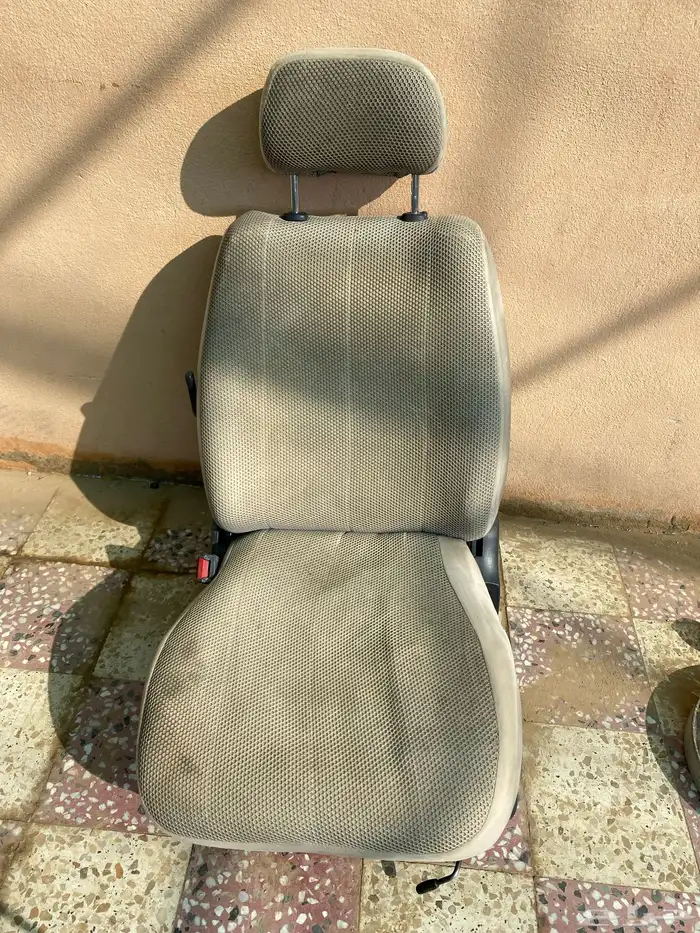 كرسي نيسان باثفندر 0