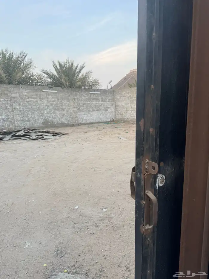 ارض للايجار الالفيه الشهبي 7