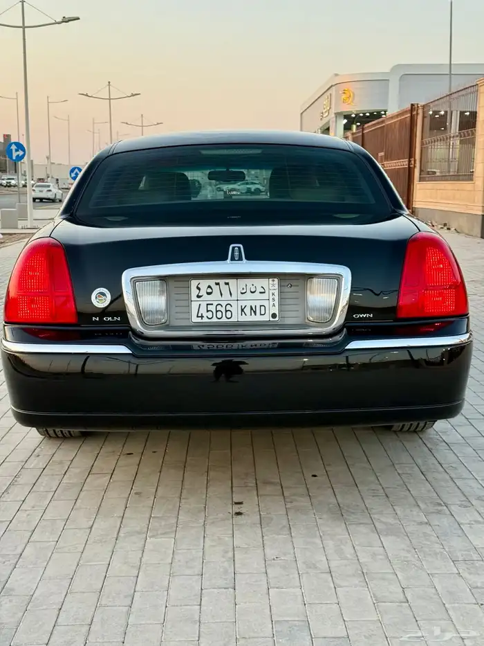 لينكون تاون كار لارج L ( مخزن 95الف ) سعودي 2011 بدي وكالة 6