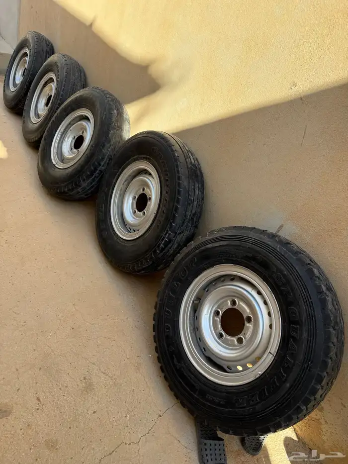 للبيع 5 جنوط شمبر مع الكفرات 0