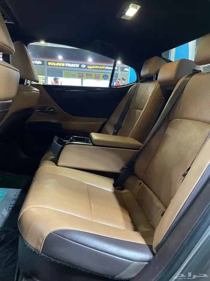 لكزس ESهايبرد 2019 6