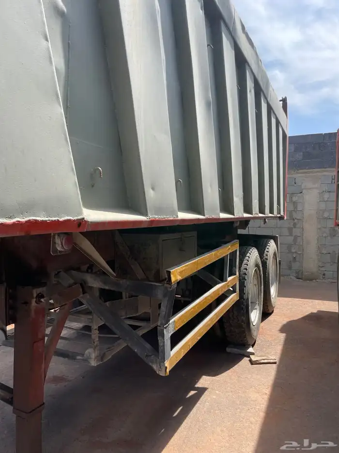 صندوق قلاب 32 م للبيع 3