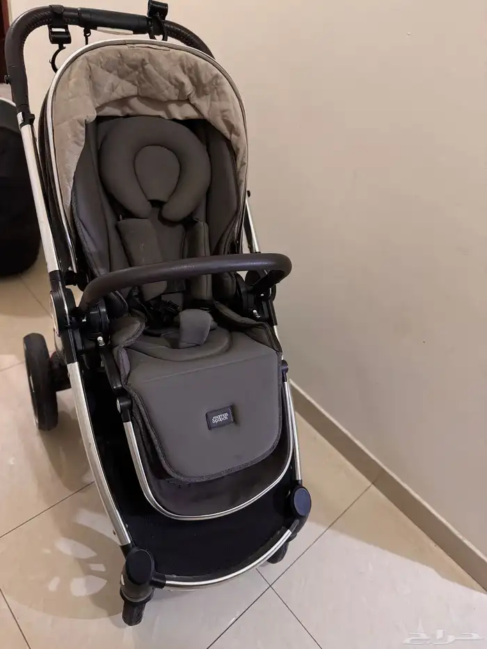 عربه اطفال مع المهد 3