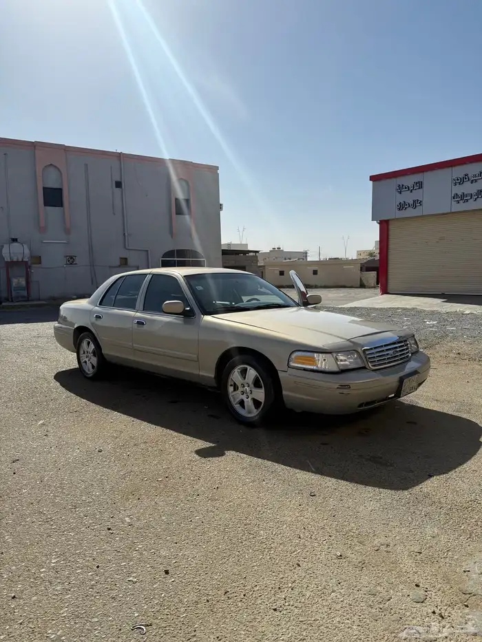 فورد فكتوريا 0