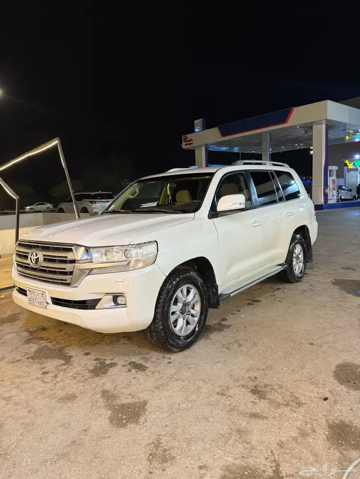 لاندكروزر 12