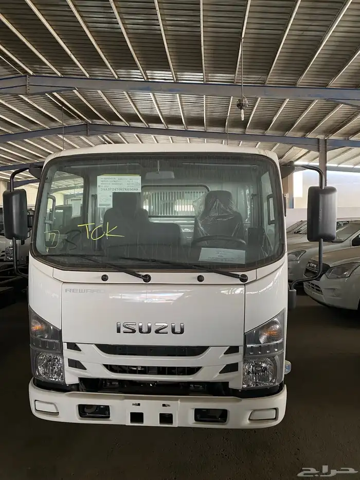 ايسوزو قلاب 3 طن 2025 اقل سعر 0