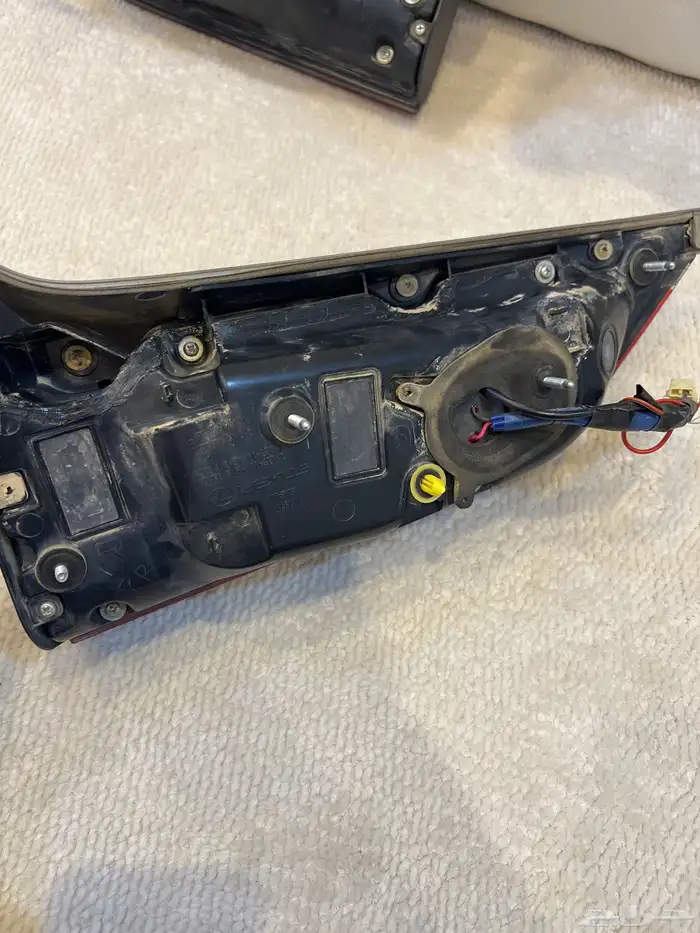 اسطبات شنطة لكزس 5