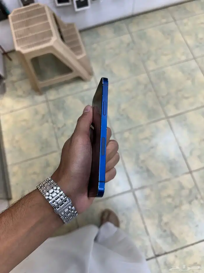 جوال آيفون 3