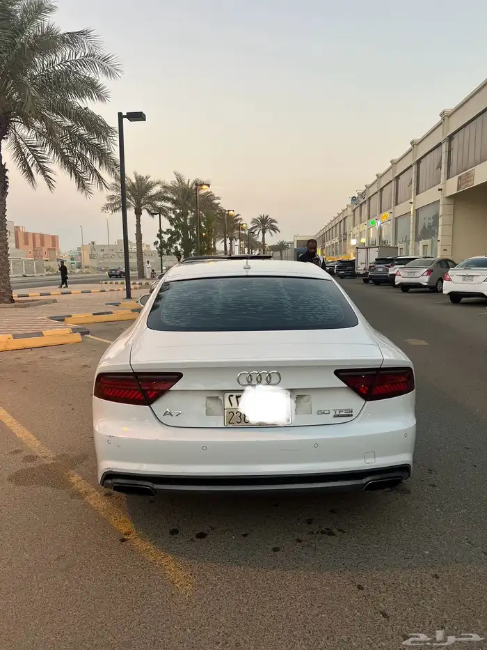 اودي اي 7 - Audi A7 line 2016 10