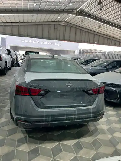 نيسان التيما 2026 استاندر خليجي الألوان المتوفرة فضي وأبيض index