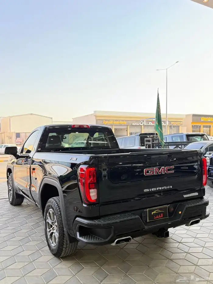 جي ام سي - سييرا - 2023 - الفيشن 10