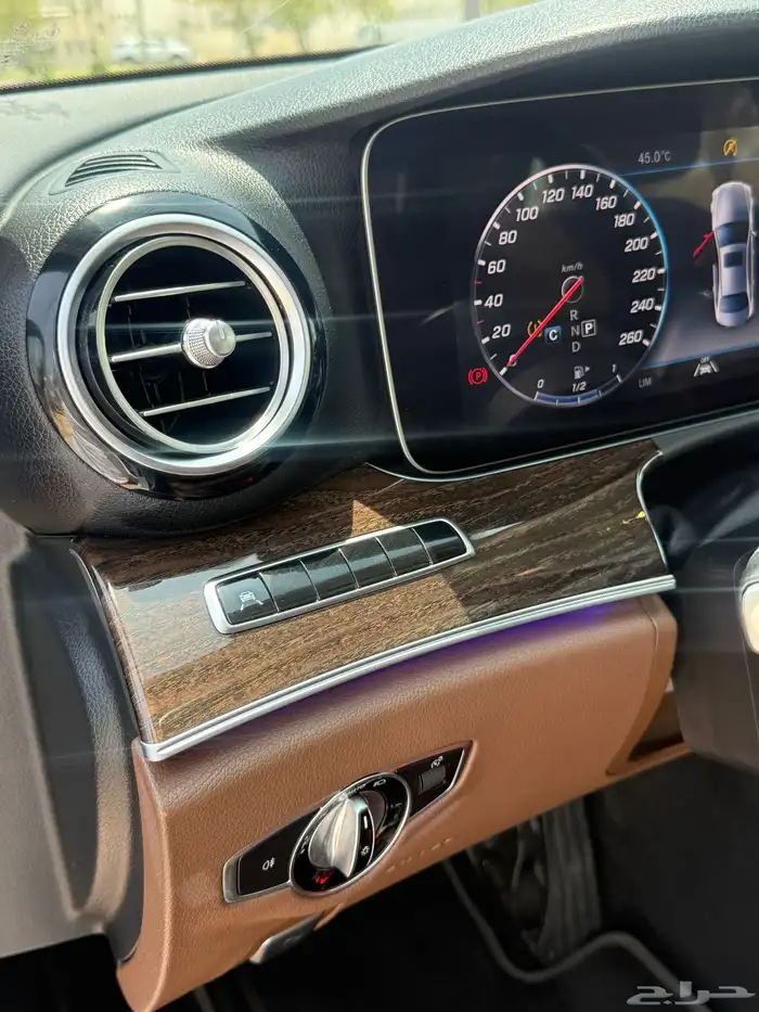 مرسيدس 2020 E300 18