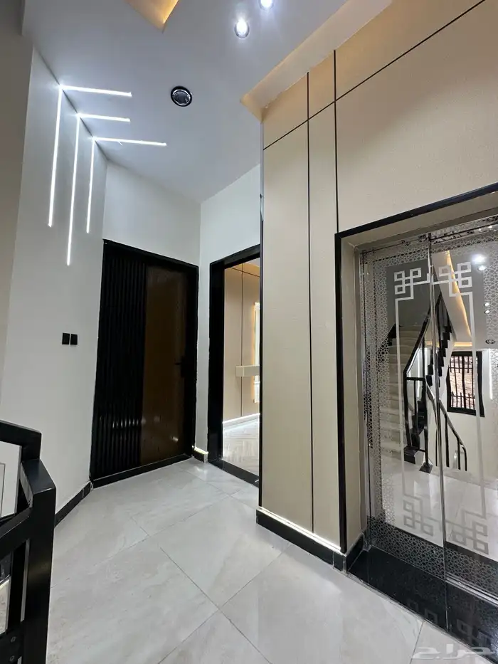 للبيع شقق علويه بموقع مكتمل الخدمات دره الموسي خميس مشيط 1