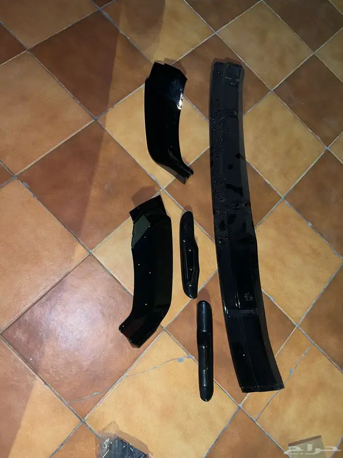 لحية غولف GTI - R line 2021 - 2024 أضف مظهرا  رياضيا 0