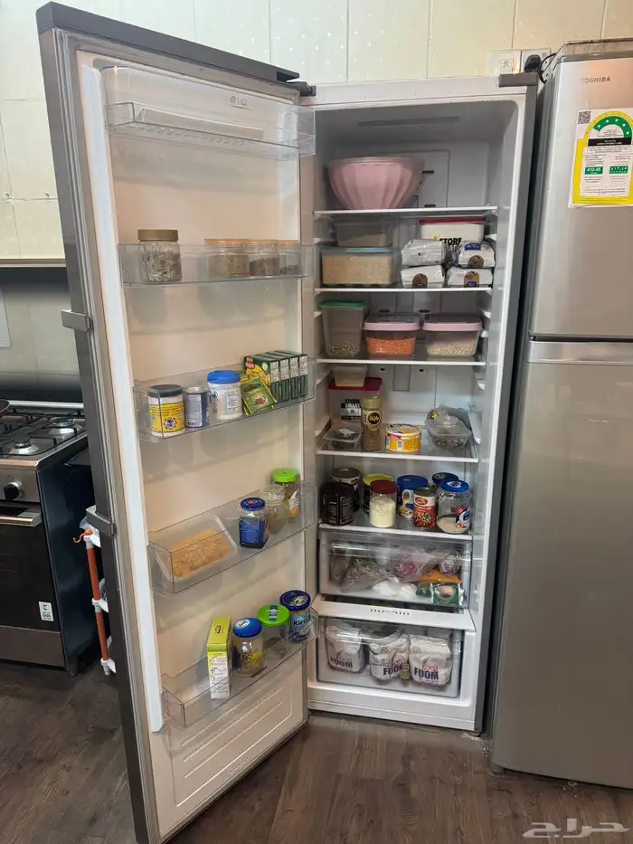 للبيع فريزر يوجين وثلاجة هايسنس 7