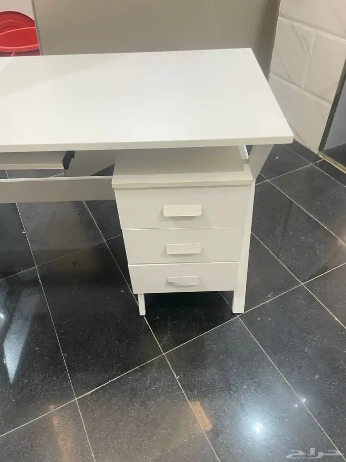 طاوله للبيع 0