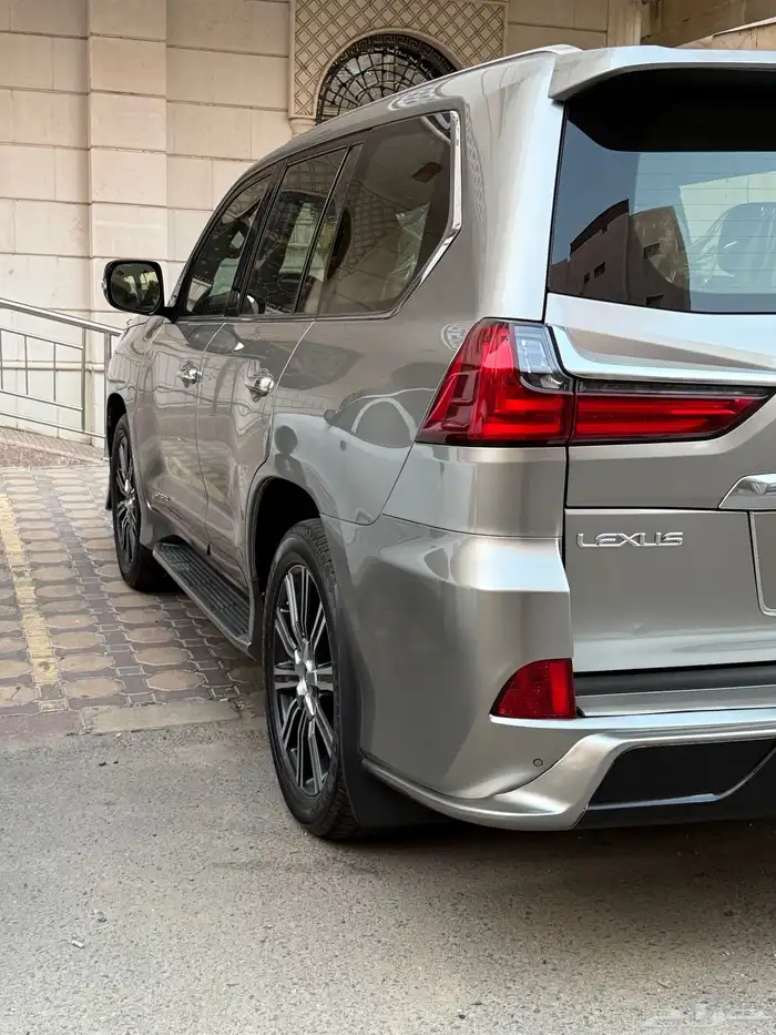 جيب لكزس 2017 للبيع منوة المستخدم 2