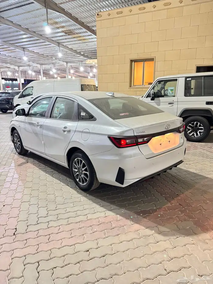 تويوتا يارس Y بنزين 2026 3