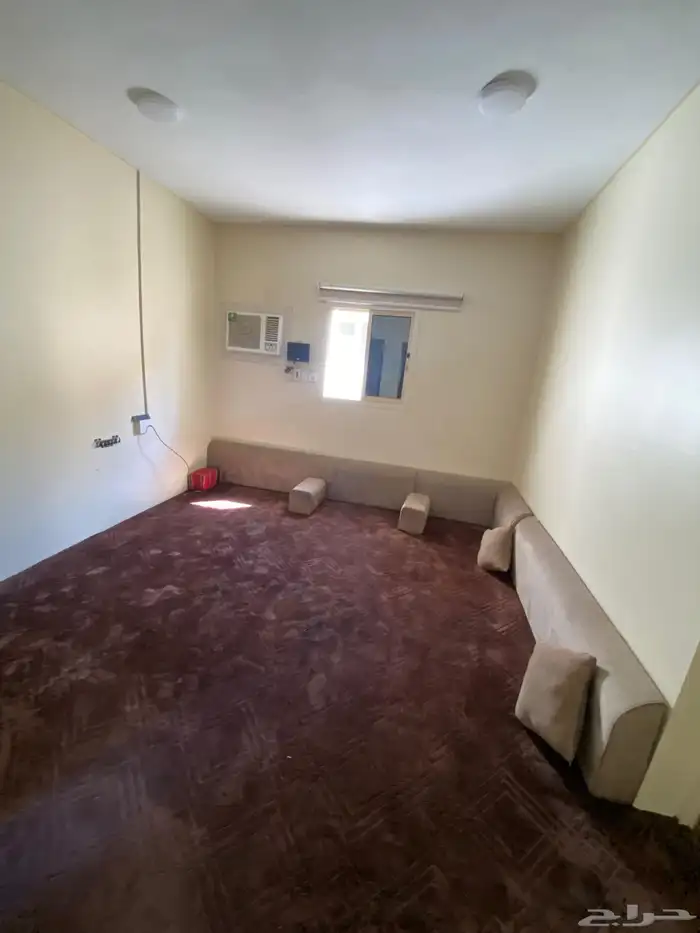 غرفه وصاله عزاب للايجار مفروشه وغير مفروشه 1
