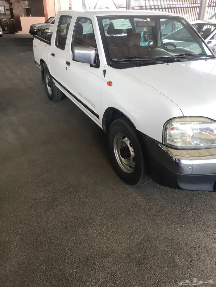 نيسان غمارتين GLموديل 2006 2