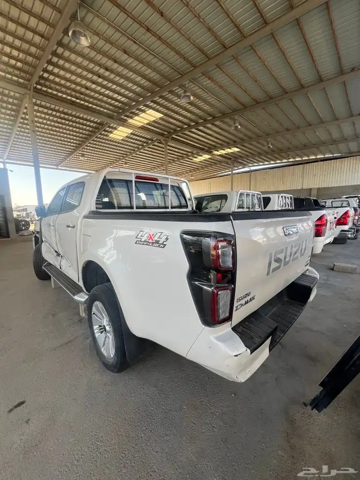 ايسوزو ديماكس LS 2022 مصدومه قطع غيار 0