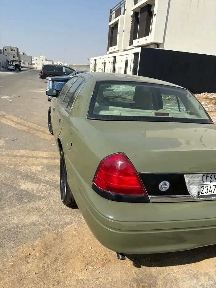 فورد كراون فكتوريا 2010 للبيع جده 0