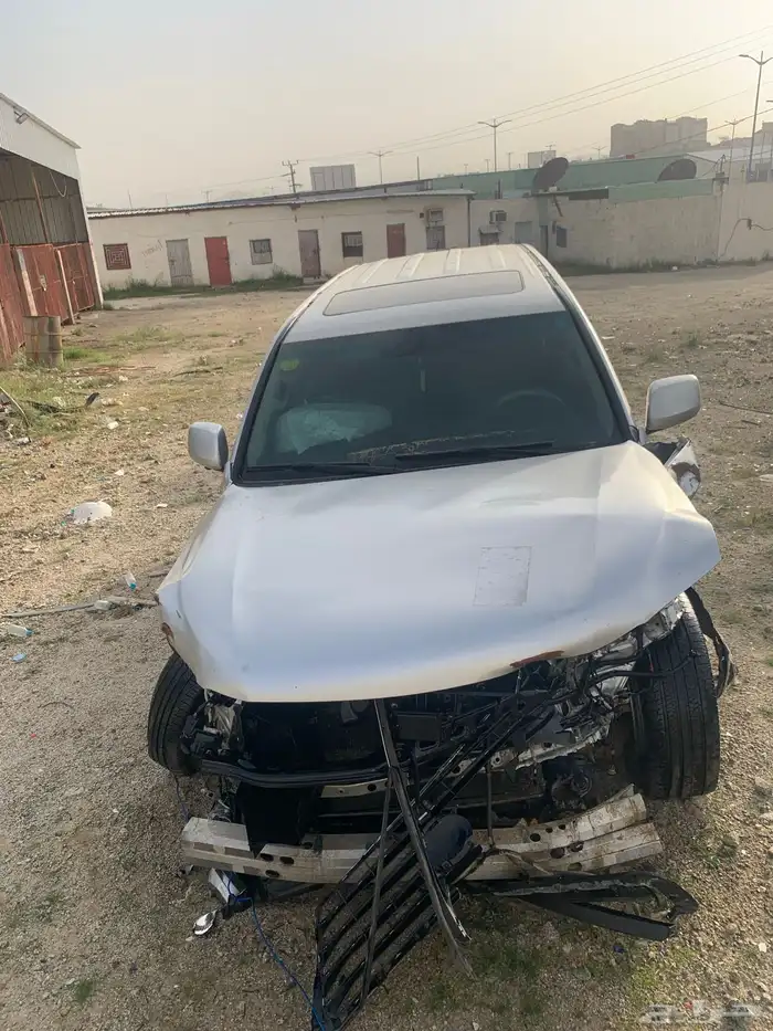 جيب لكزس مصدوم 7