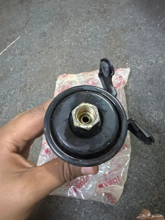 مصفئ بنزين كرسيدا من مديل 90 الا 96 يباني اصلي 2