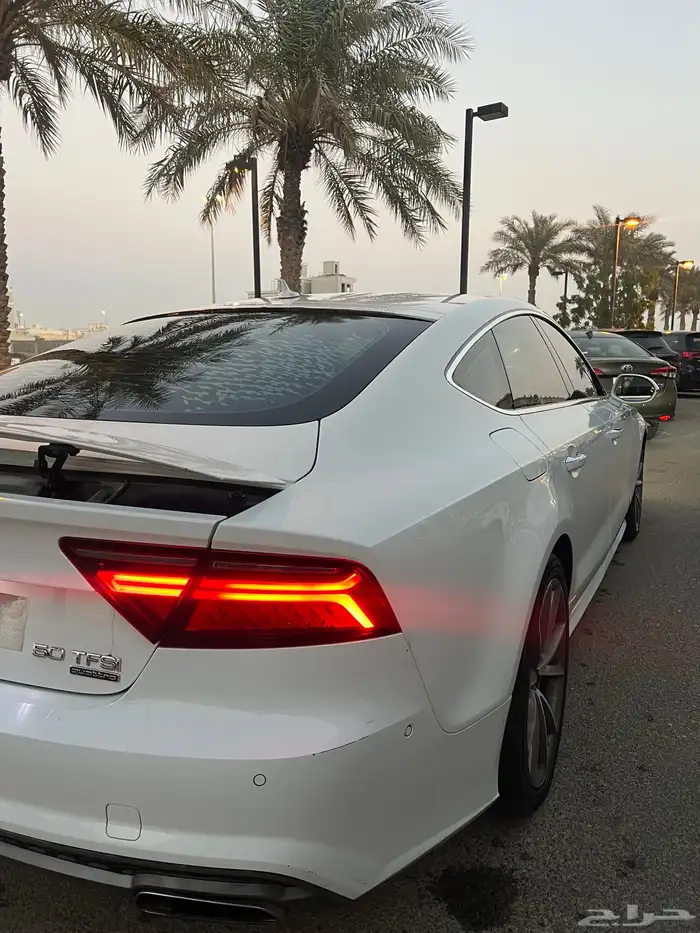اودي اي 7 - Audi A7 line 2016 1