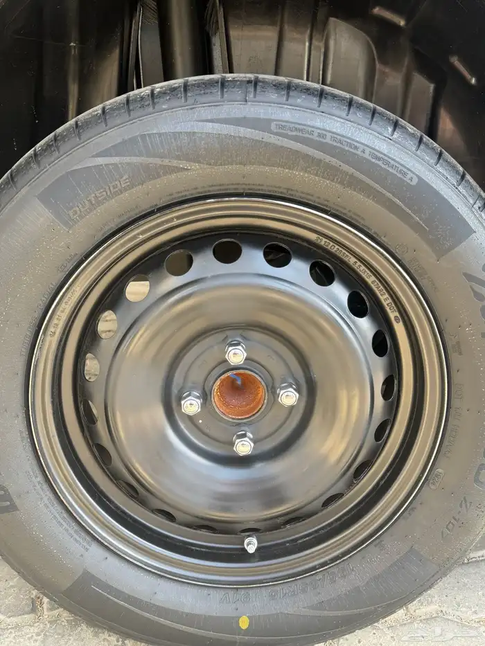 للبيع جنوط طقم اكسنت وكاله مستخدمه ومع الكفرات 1