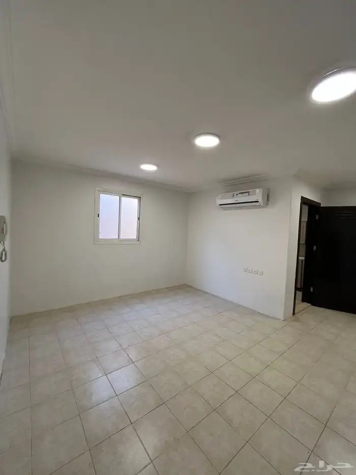 للايجار شقه بفيلا علويه - بحي الوادي الرياض 11