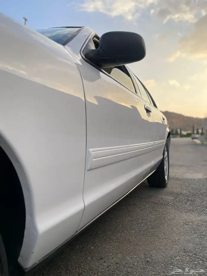 للبيع فكتوريا 2011 سعودي 13