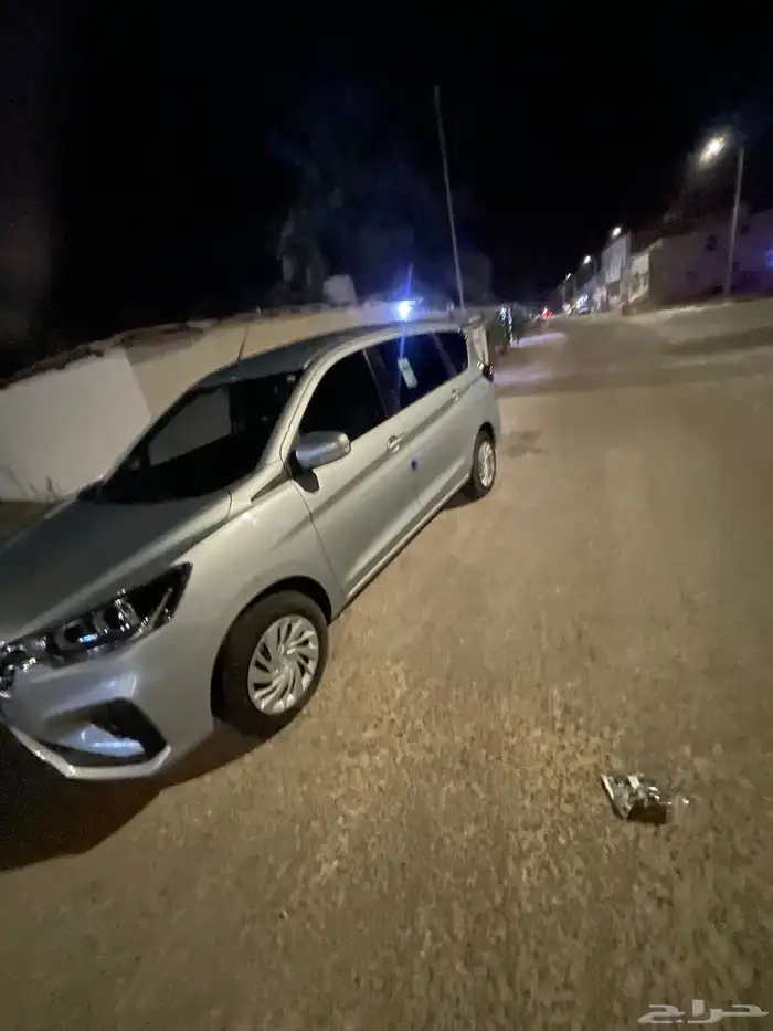 سائق لتوصيل داخل وخارج الاحساء خدمه24 0