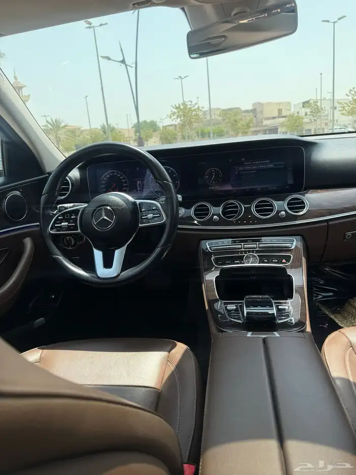 مرسيدس 2020 E300 25