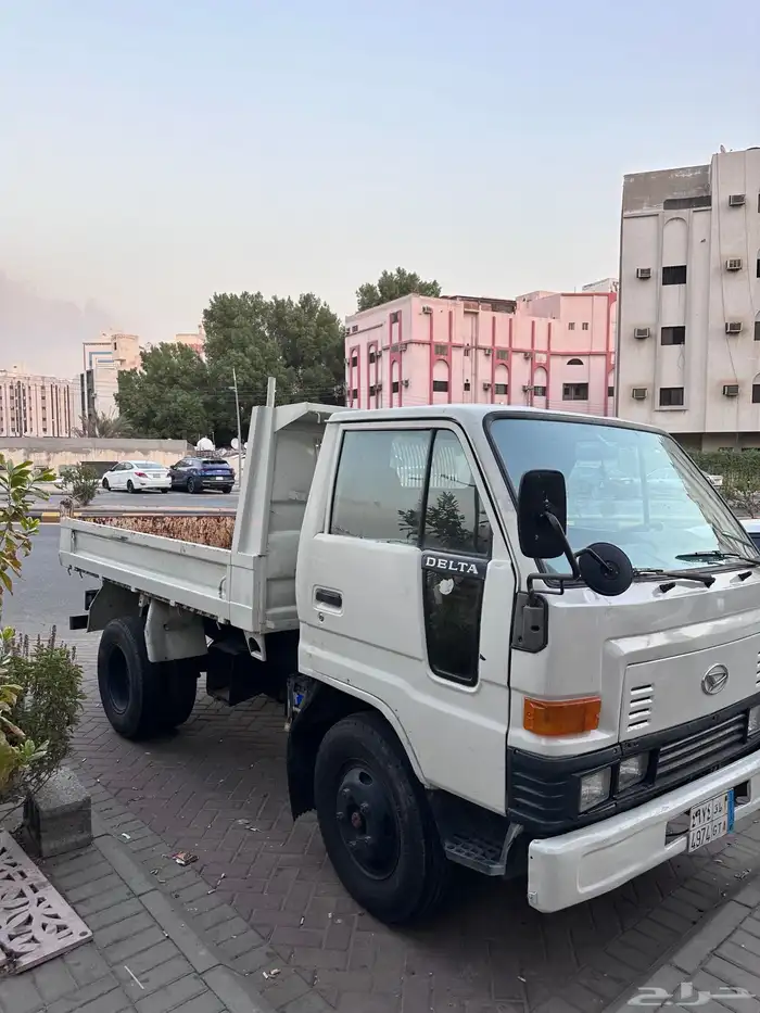 سيارة قلاب دايهاتسون 2