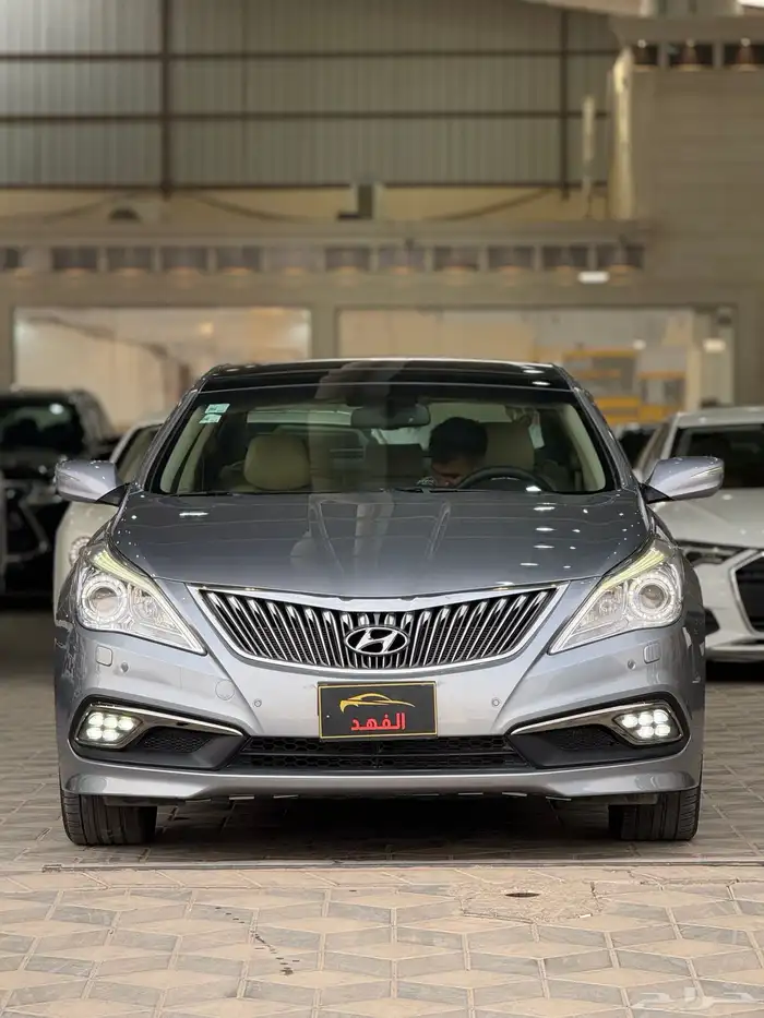 للبيع ازيرا 2016فل كامل مخزن 5